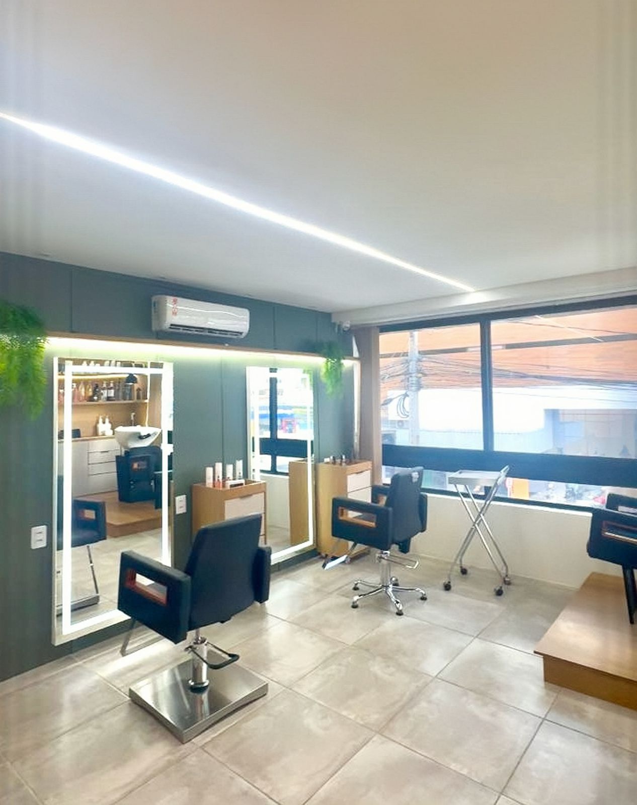 Paula Nascimento Hair Studio